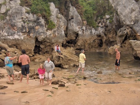 As_pessoas_a_chamam_de_a_praia_mais_estranha_do_mundo._Na_o_e_difi_cil_entender_o_por_que_ (1)